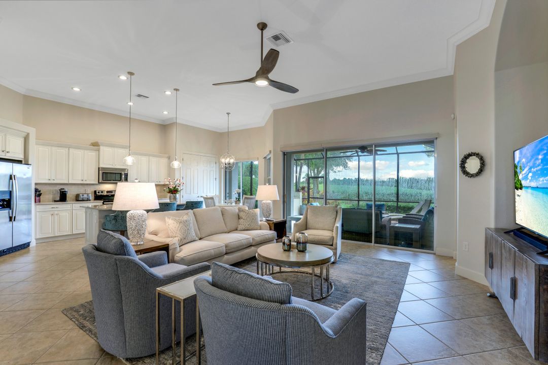 9765 Nickel Ridge Cir, Naples, FL 34120