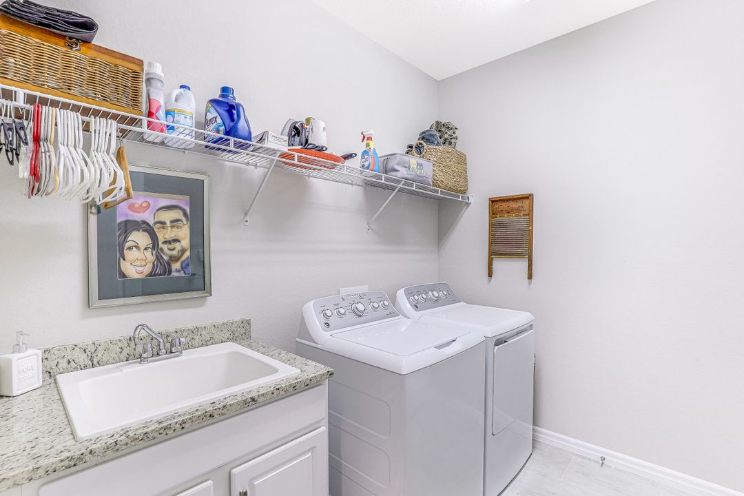 10426 Prato Dr, Fort Myers, FL 33913