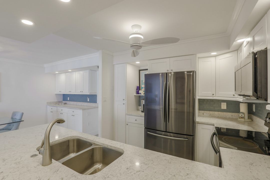 260 Seaview Ct #808, Marco Island, FL 34145