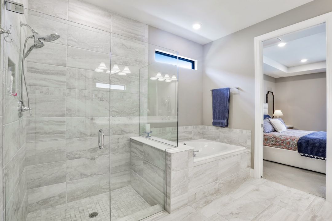 9373 Surfbird Ct, Naples, FL 34120