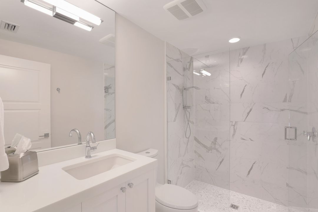 549 Neapolitan Way, Naples, FL 34103