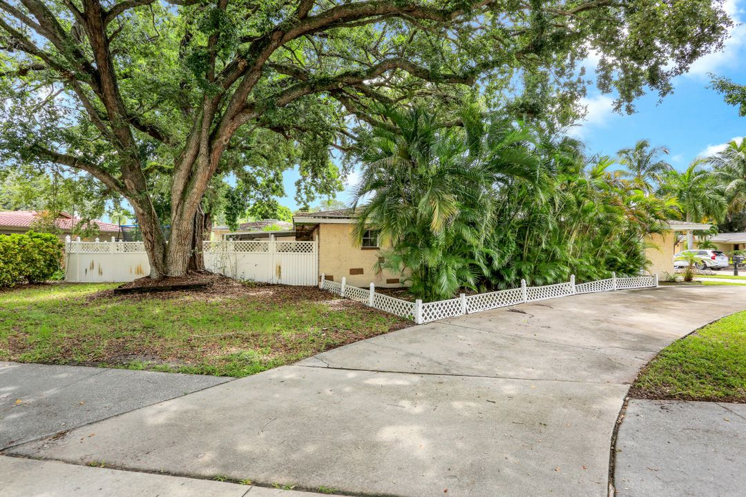 4747 McGregor Blvd, Fort Myers, FL 33901