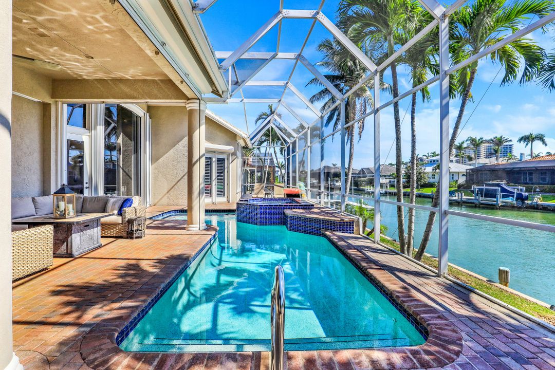 530 Taylor Ct, Marco Island, FL 34145