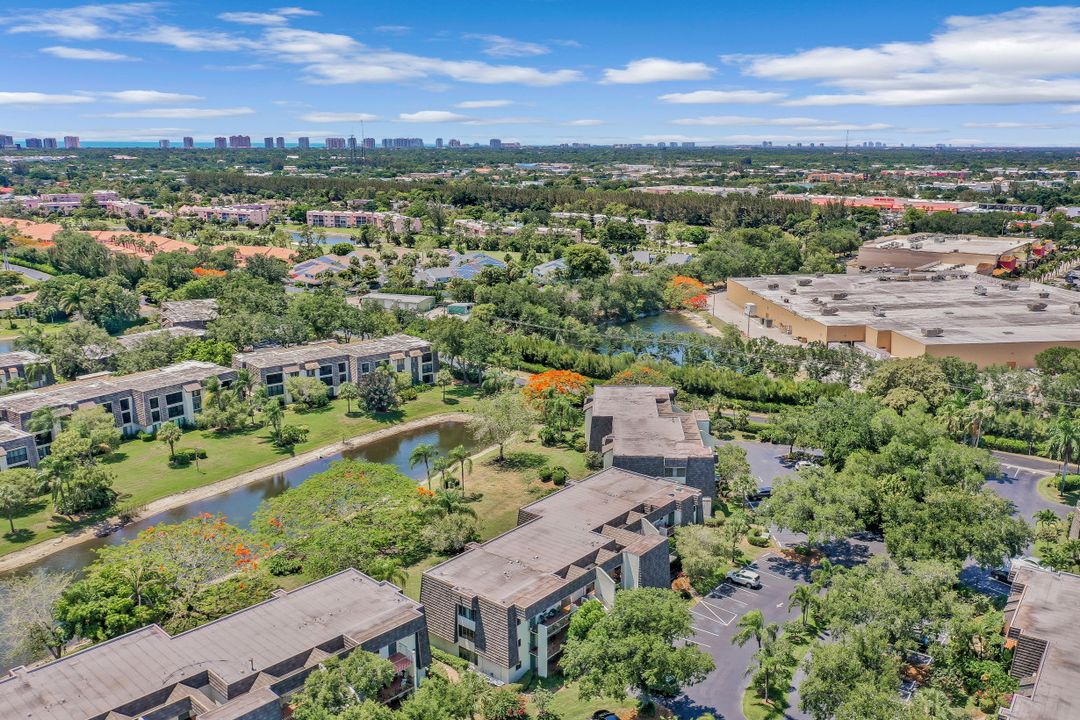 1621 Spoonbill Ln #A, Naples, FL 34105