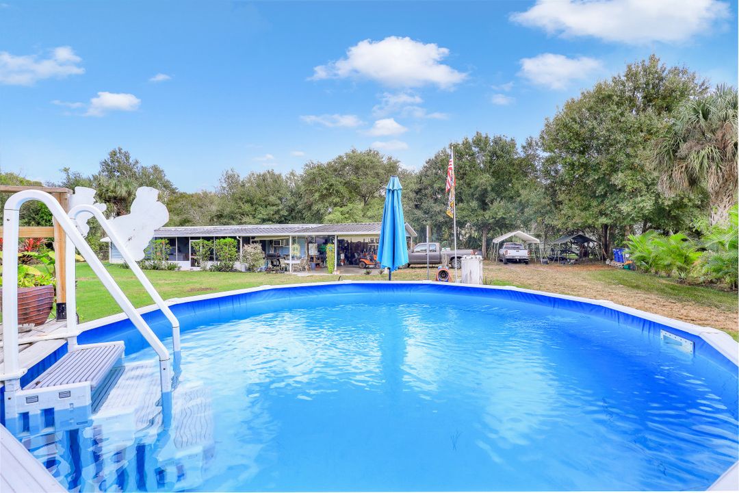 7905 Marx Dr, North Fort Myers, FL 33917