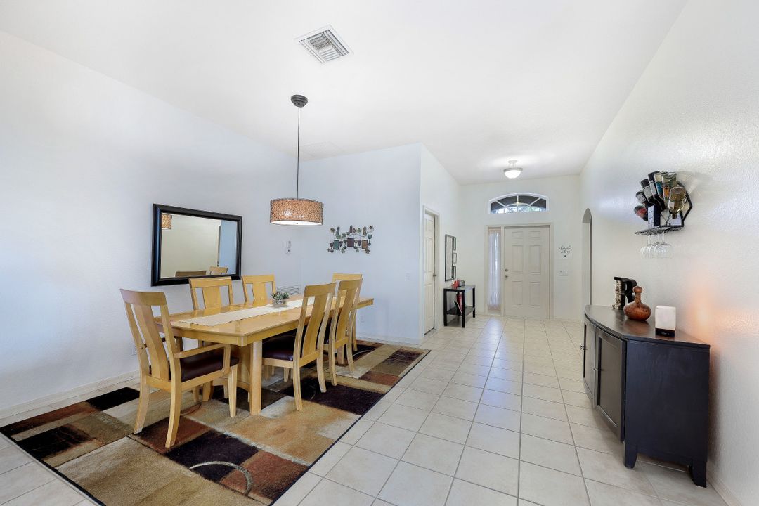 2157 Cape Heather Cir, Cape Coral, FL 33991