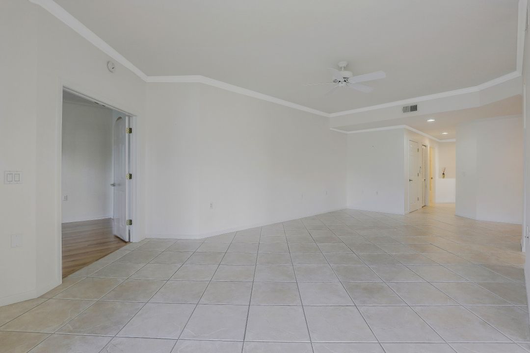 7122 Blue Juniper Ct #101, Naples, FL 34109