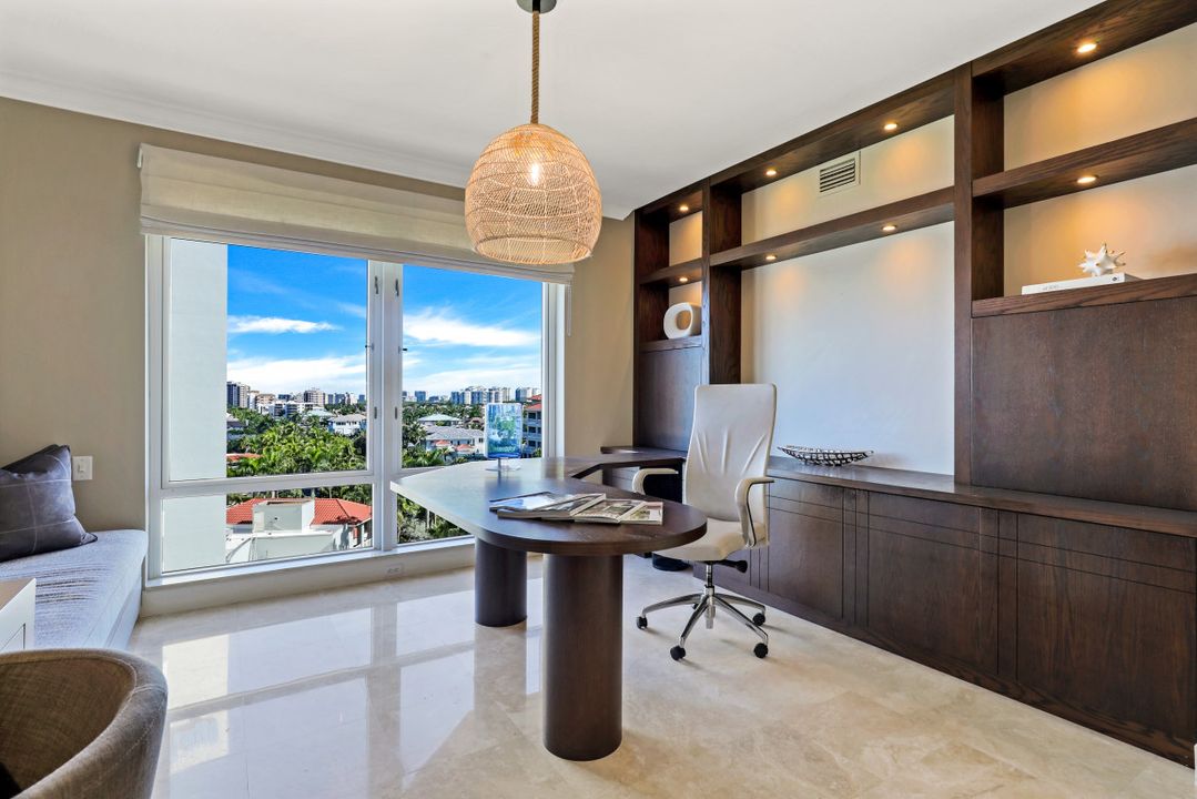 9811 Gulf Shore Dr, Naples, FL 34108