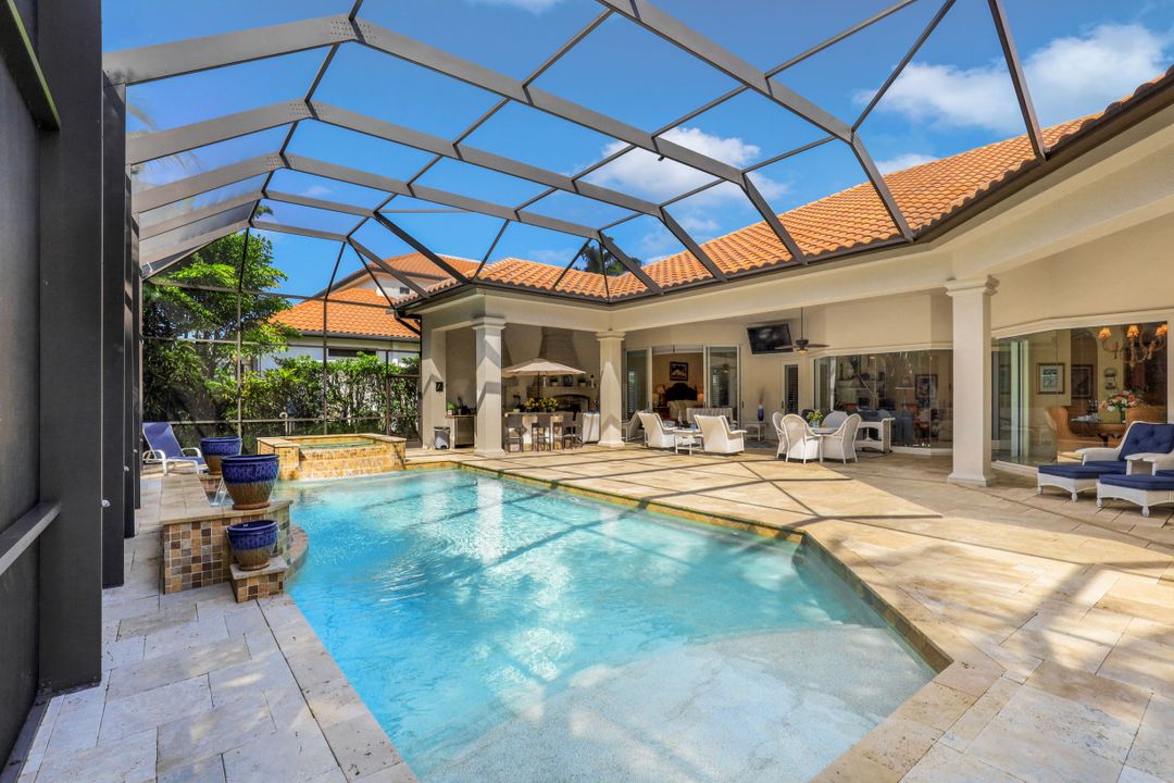 660 Riviera Dr, Naples, FL 34103