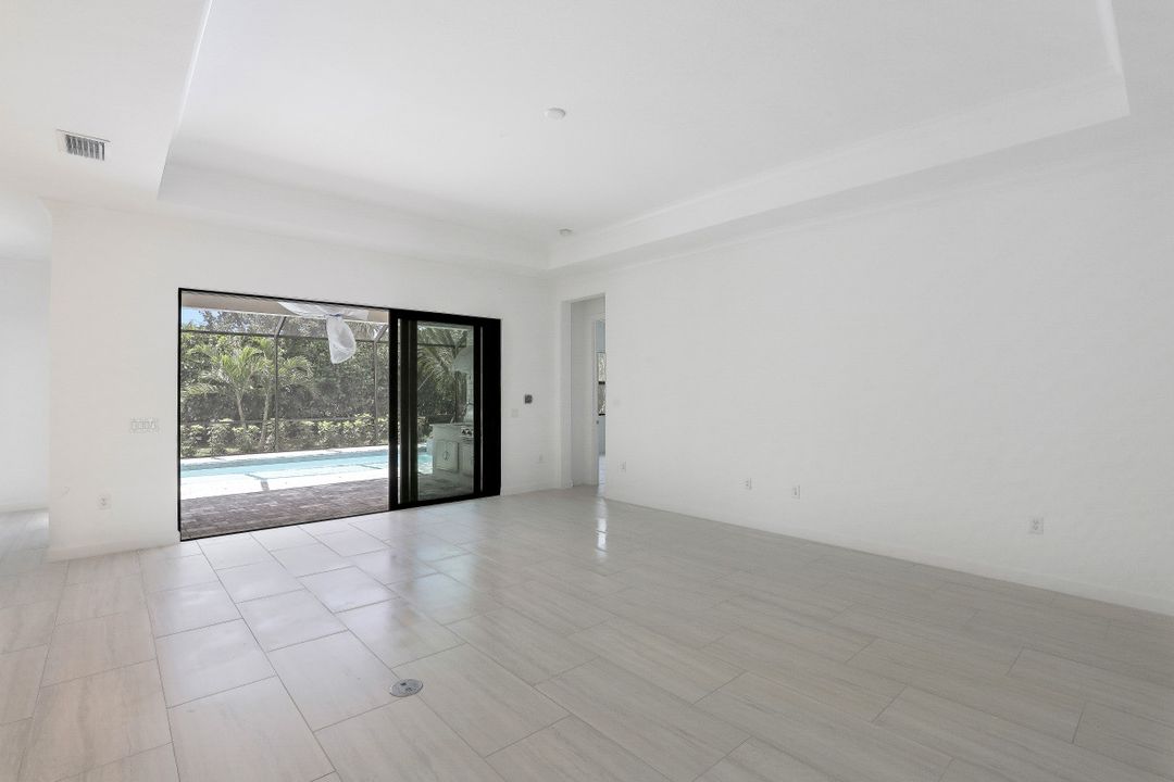 3154 Heather Glen Ct, Naples, FL 34114