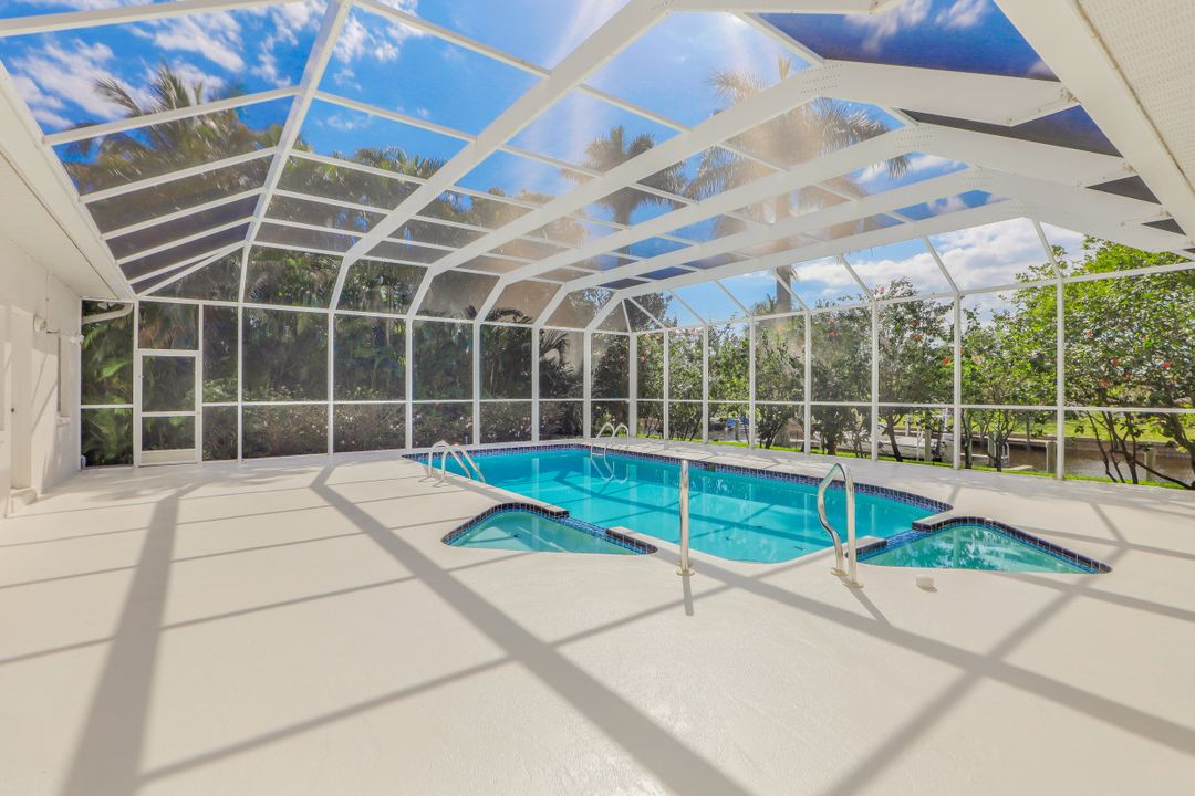 5364 Darby Ct, Cape Coral, FL 33904