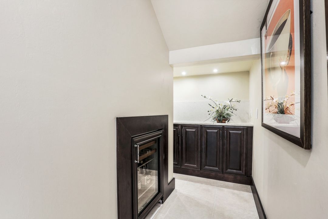 1564 Gormican Ln, Naples, FL 34110