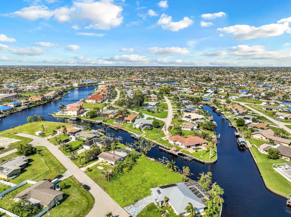 1125 SE 38th St, Cape Coral, FL 33904