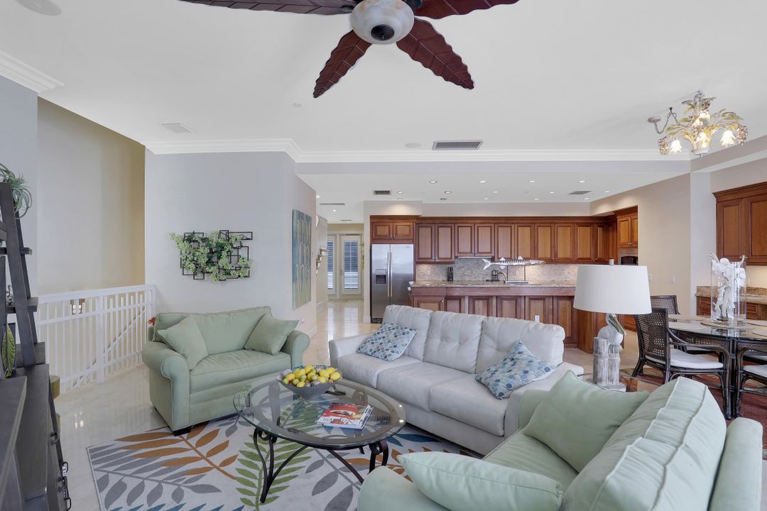 1001 10th Ave S #F3, Naples, FL 34102