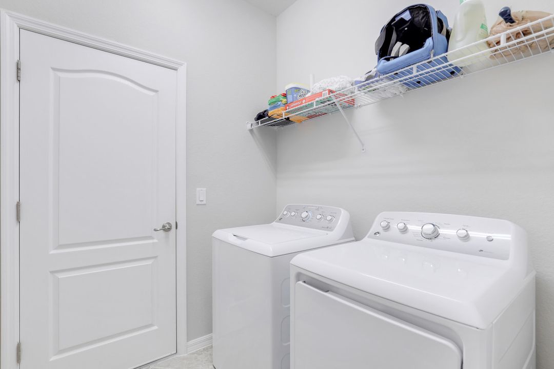 2105 Clementine St, Naples, FL 34120