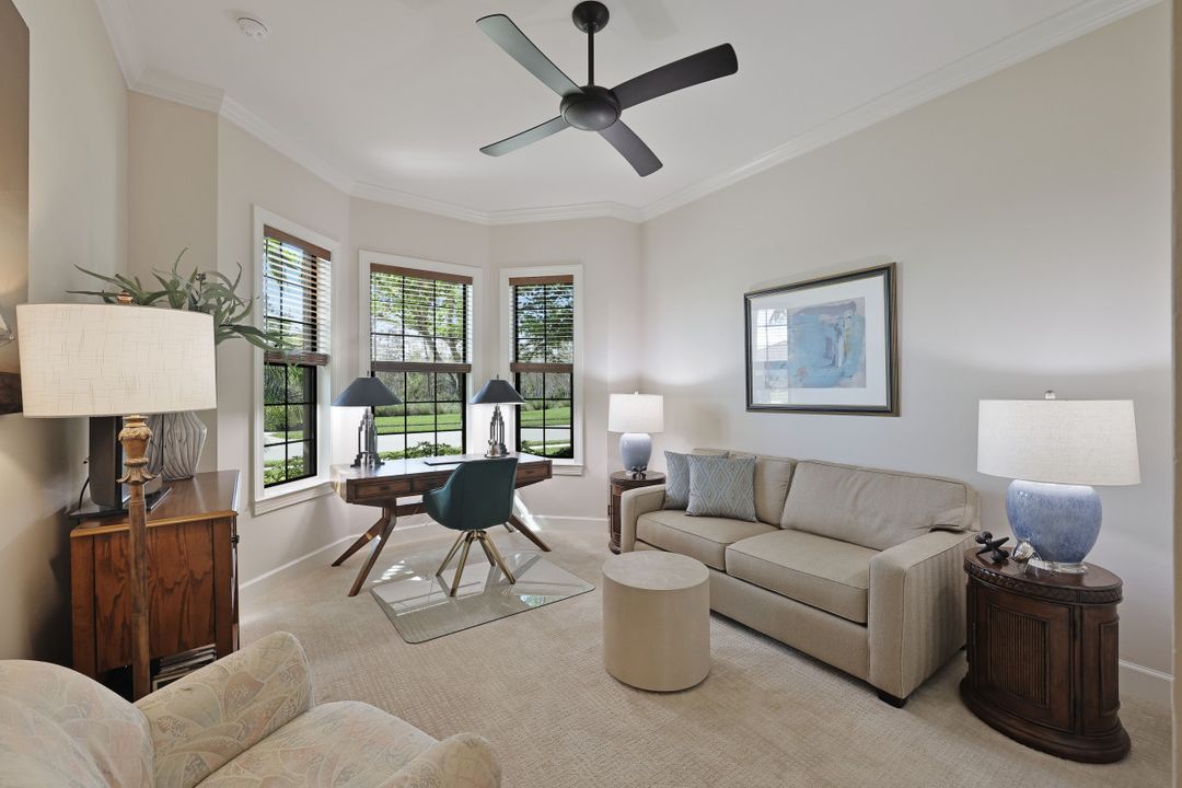 8880 Savona Ct, Naples, FL 34119