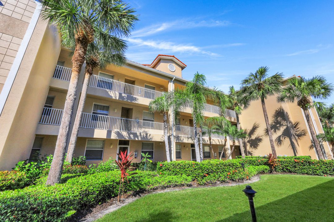 2720 Cypress Trace Cir #2921, Naples, FL 34119