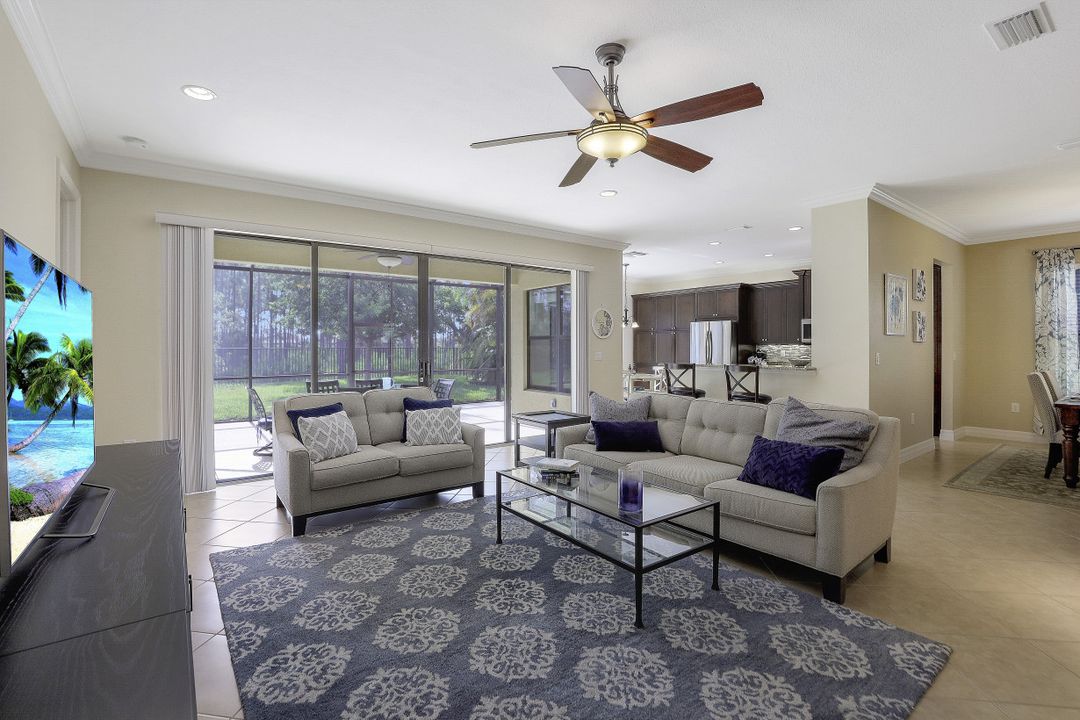 3896 Gibralter Dr, Naples, FL 34119