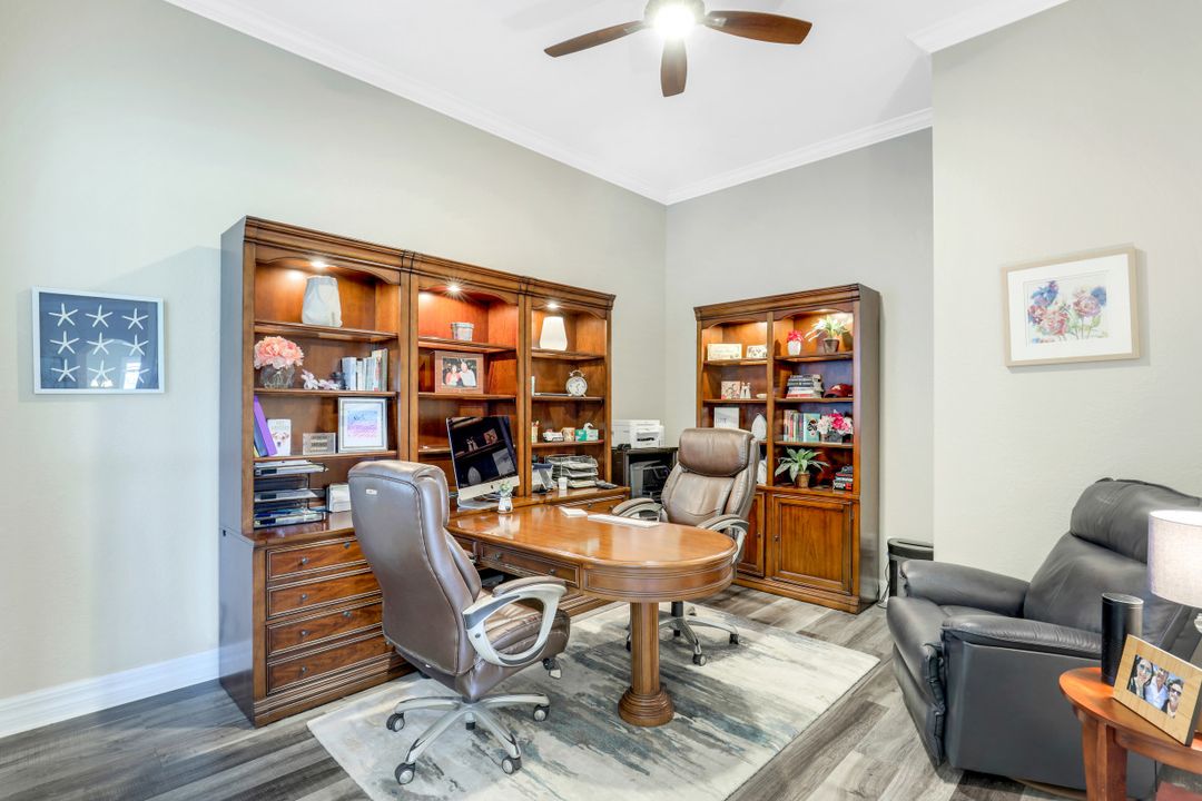 13853 Woodhaven Cir, Fort Myers, FL 33905
