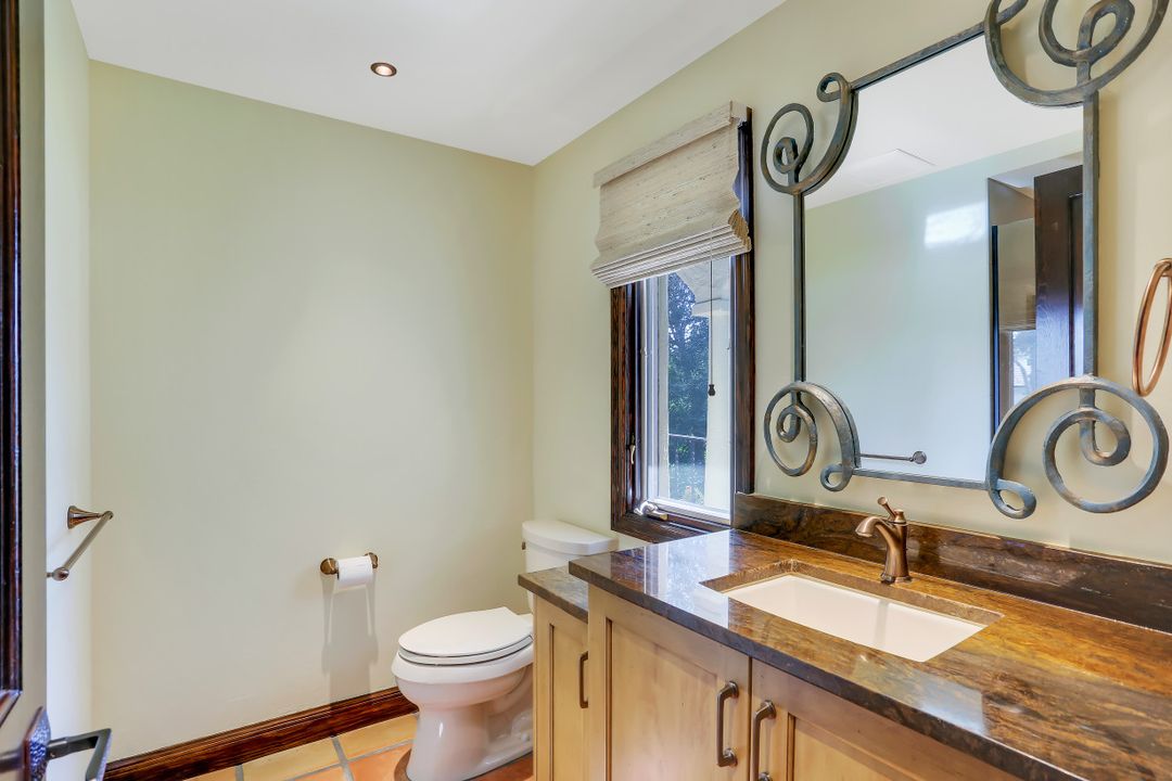 5850 Pelican Bay Blvd #D, Naples, FL 34108