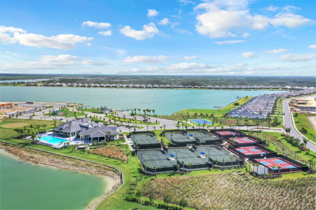 19080 Marquesa Dr, Fort Myers, FL 33913