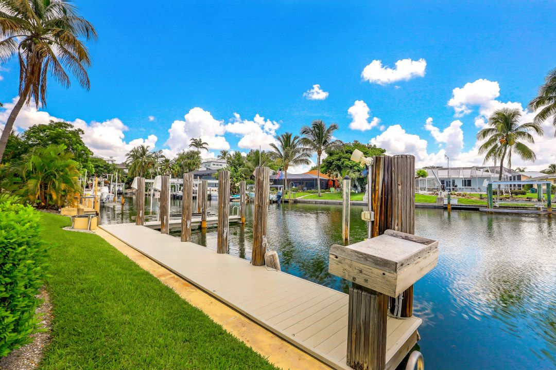 1143 Edington Pl, Marco Island, FL 34145