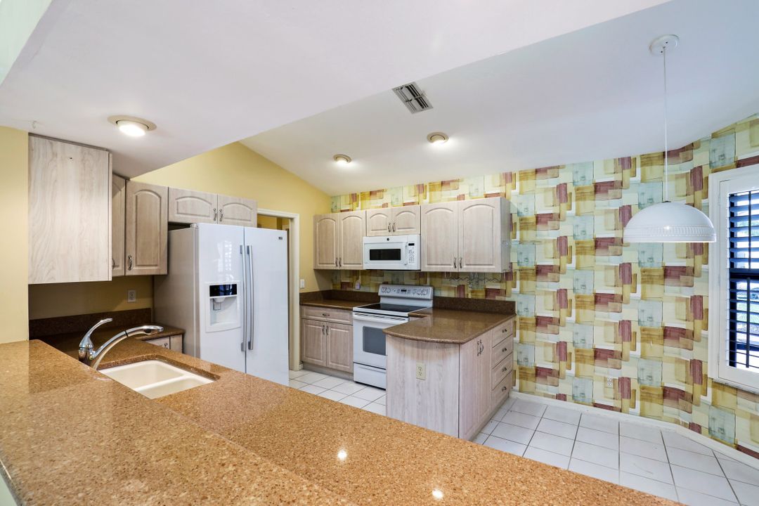 12801 Maiden Ln, Bonita Springs, FL 34135