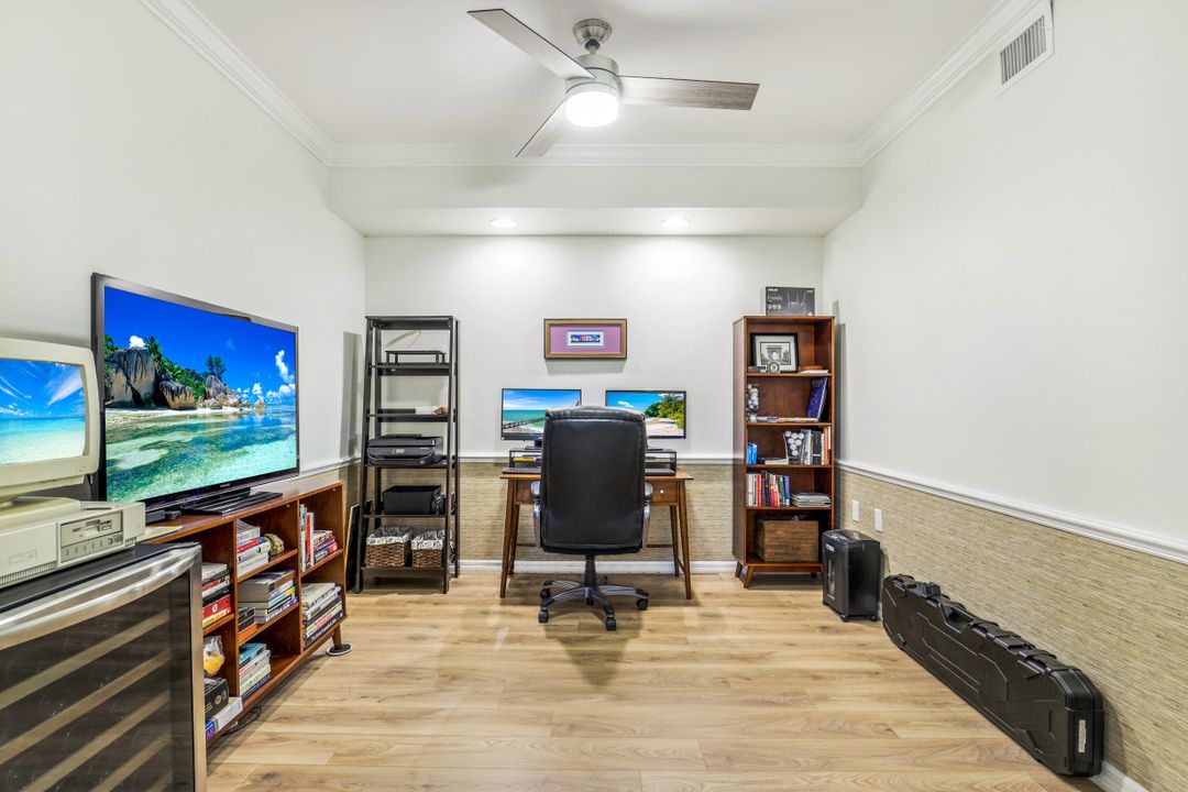 2870 Cypress Trace Cir #1713, Naples, FL 34102