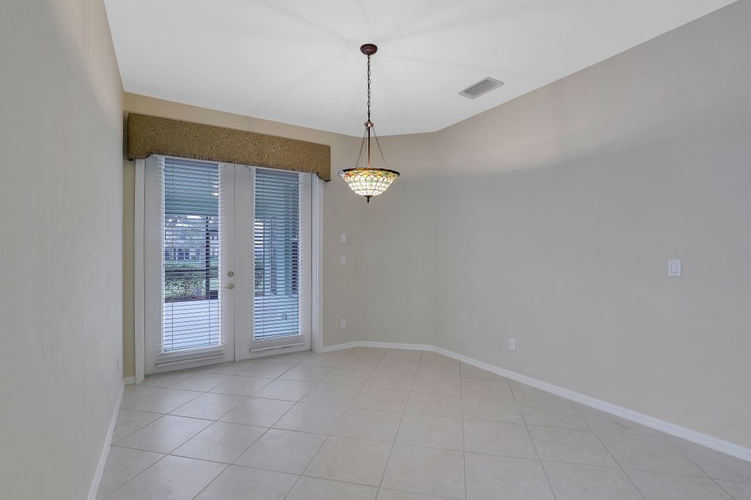 20060 Rookery Dr, Estero, FL 33928