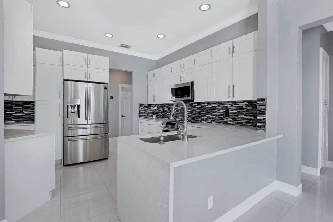 4560 22nd St NE, Naples, FL 34120