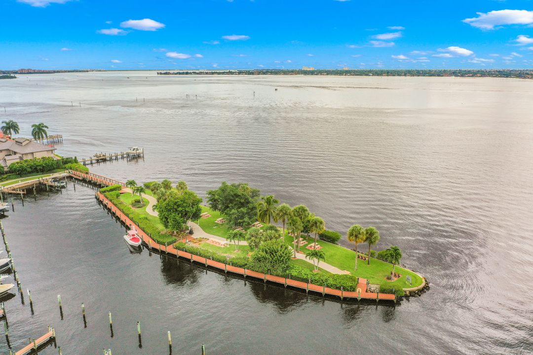 12792 Yacht Club Cir, Fort Myers, FL 33919