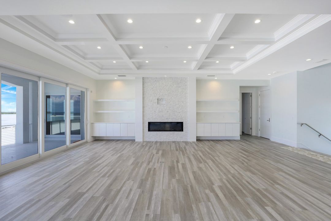 158 S Beach Dr, Marco Island, FL 34145