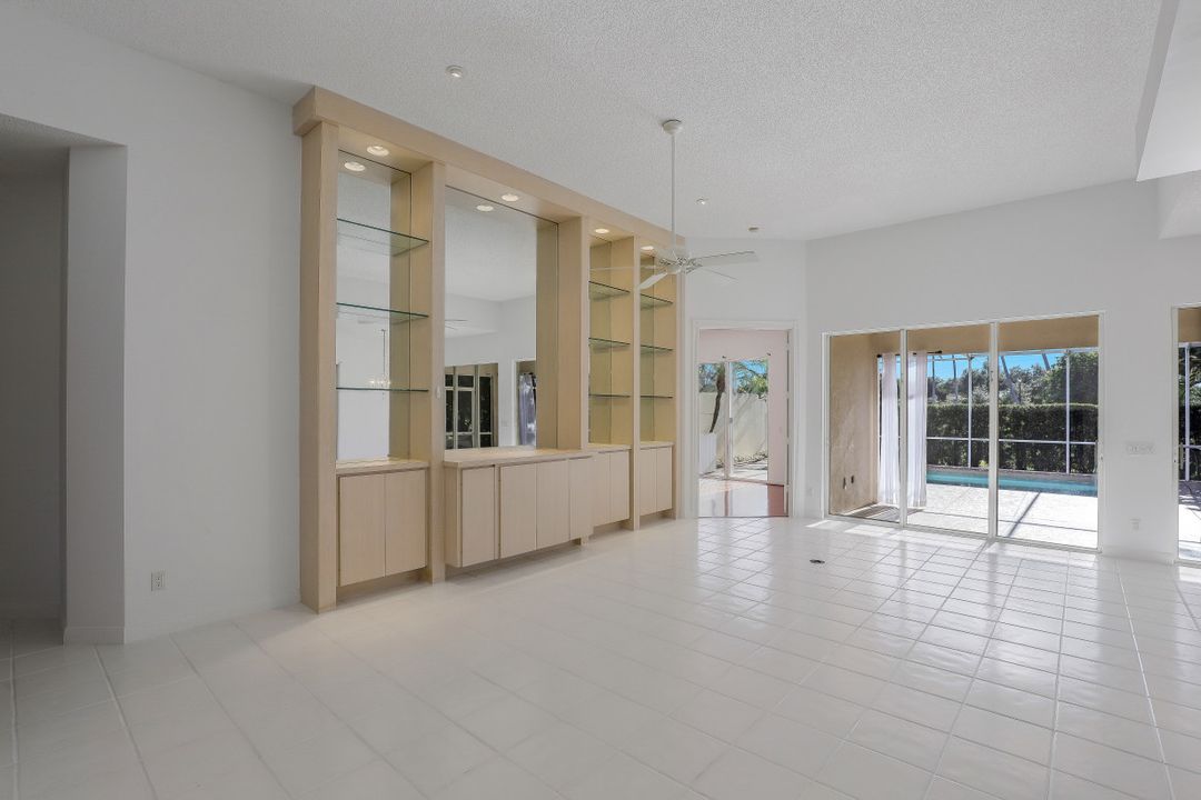 3400 Donoso Ct, Naples, FL 34109