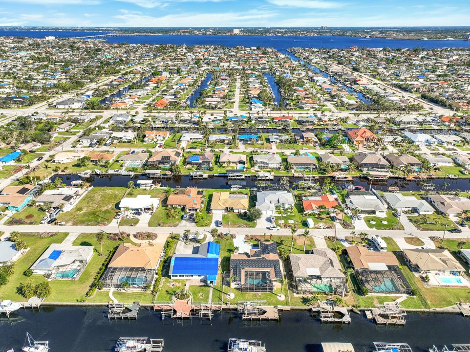 5324 Delano Ct, Cape Coral, FL 33904