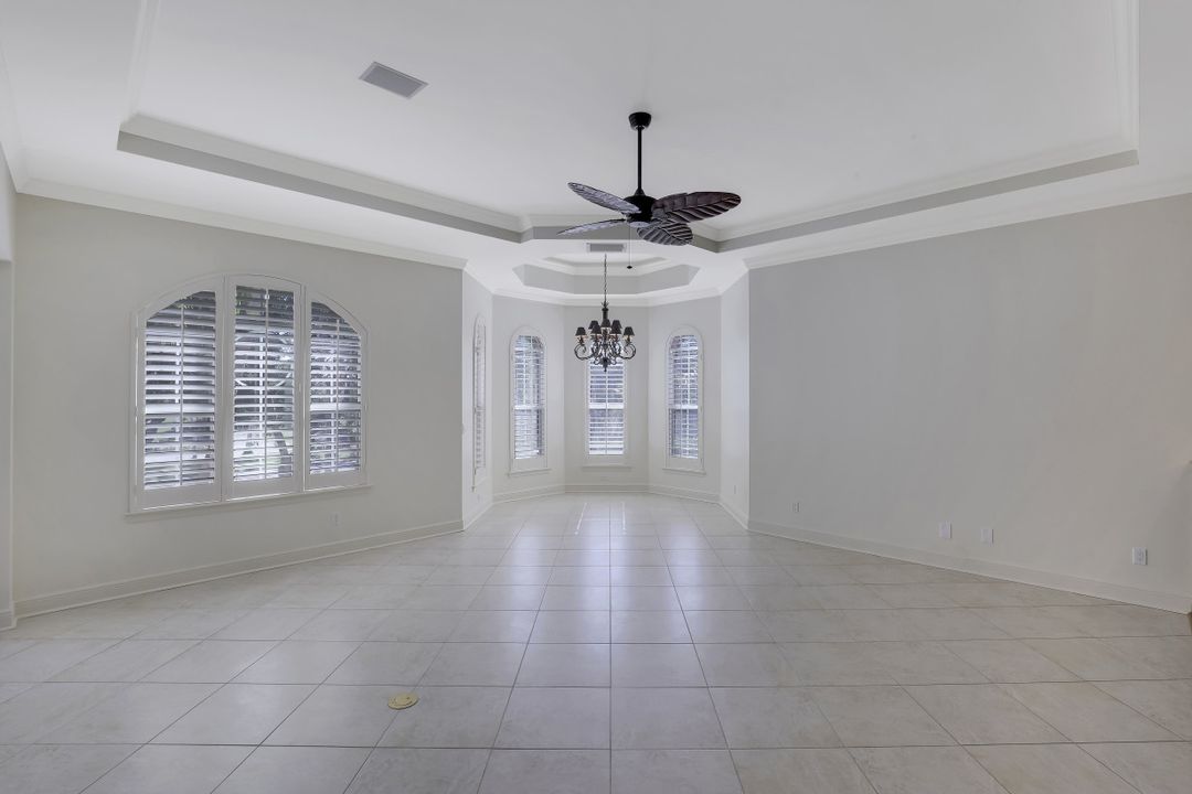 2362 Terra Verde Ln, Naples, FL 34105
