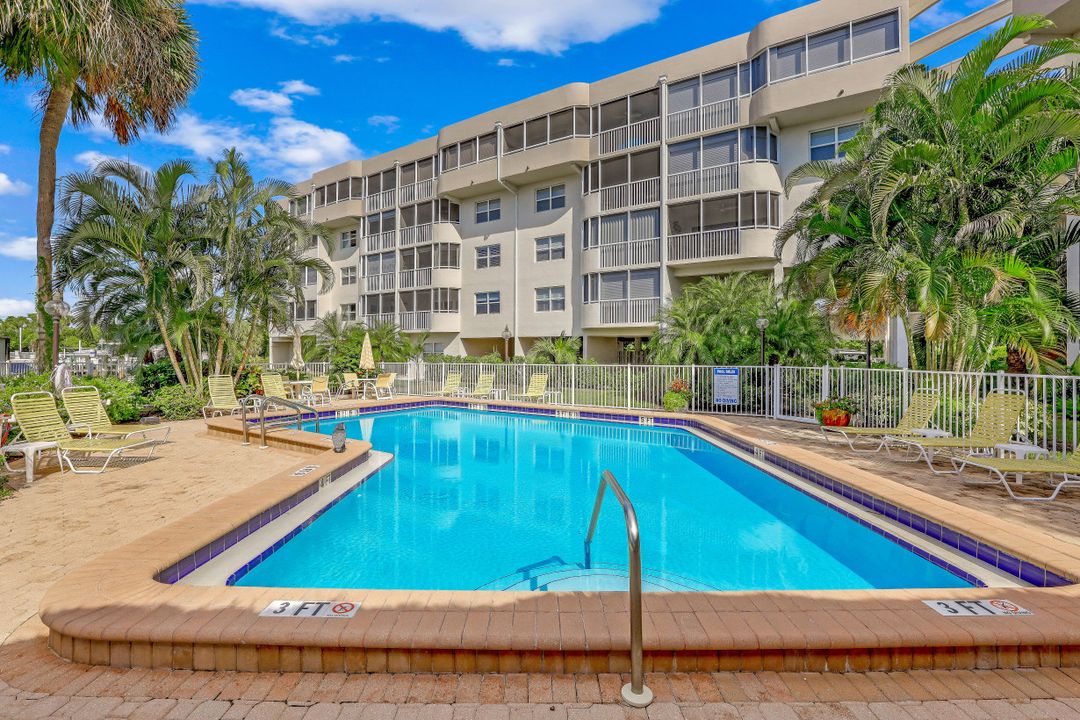 12945 Vanderbilt Dr #508, Naples, FL 34110