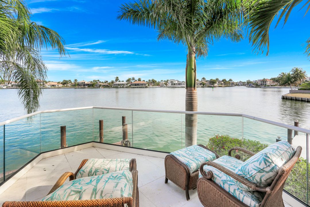 495 Thorpe Ct, Marco Island, FL 34145