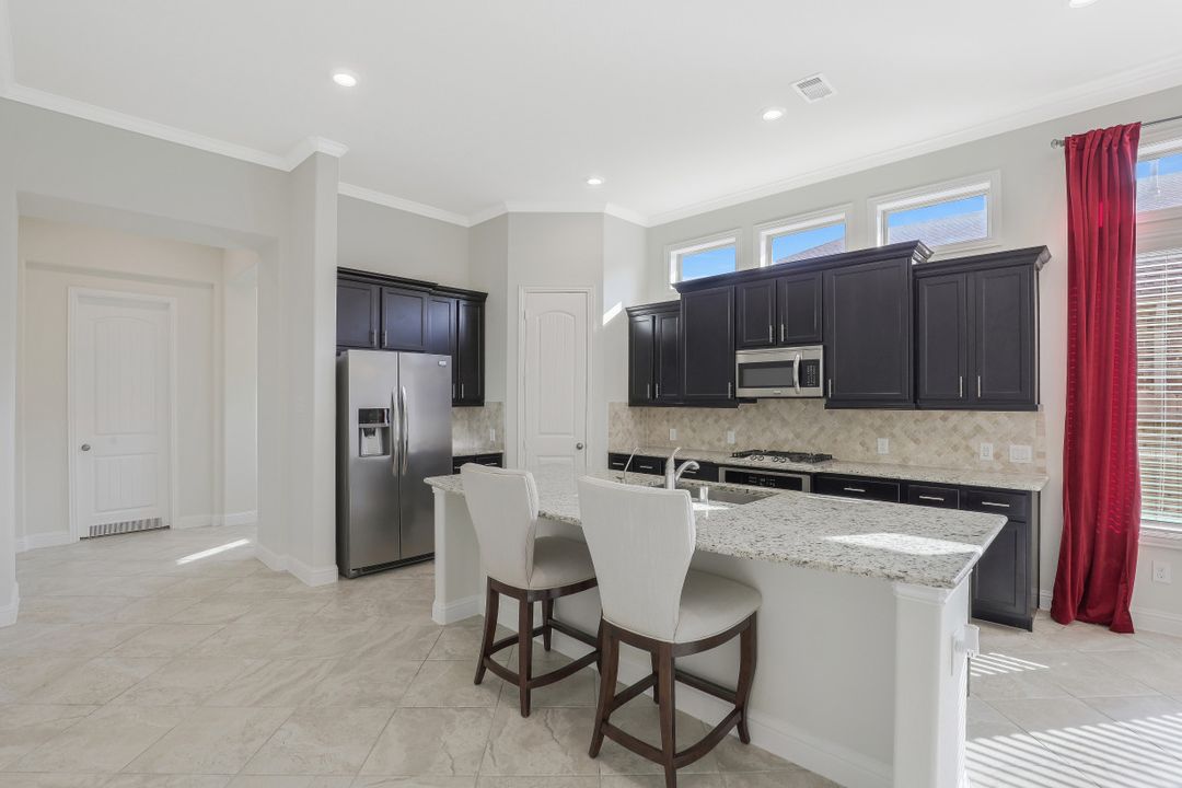 409 Westwood Dr, League City, TX 77573