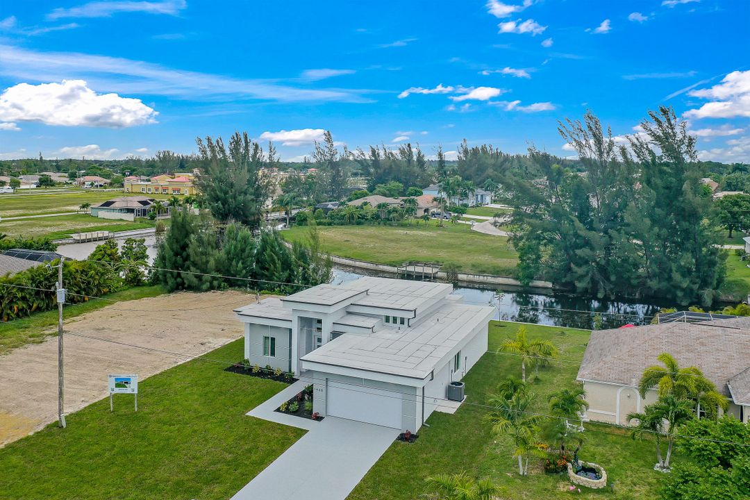 1425 SW 24th St, Cape Coral, FL 33991