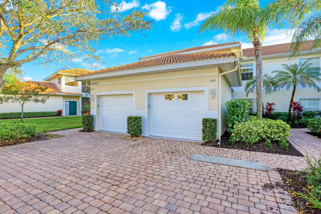 5650 Northboro Dr #101, Naples, FL 34110
