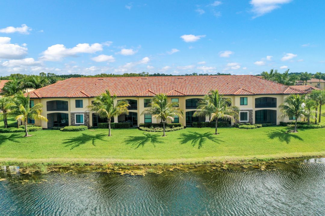 9528 Avellino Way #2515, Naples, FL 34113