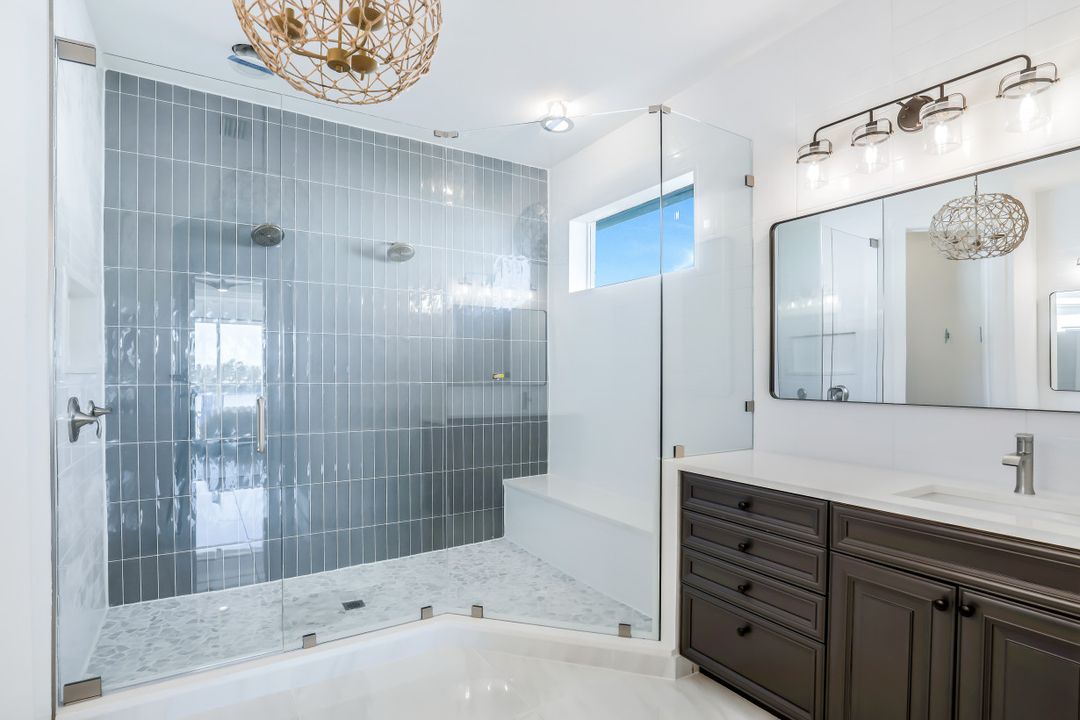 4234 NW 10th St, Cape Coral, FL 33993