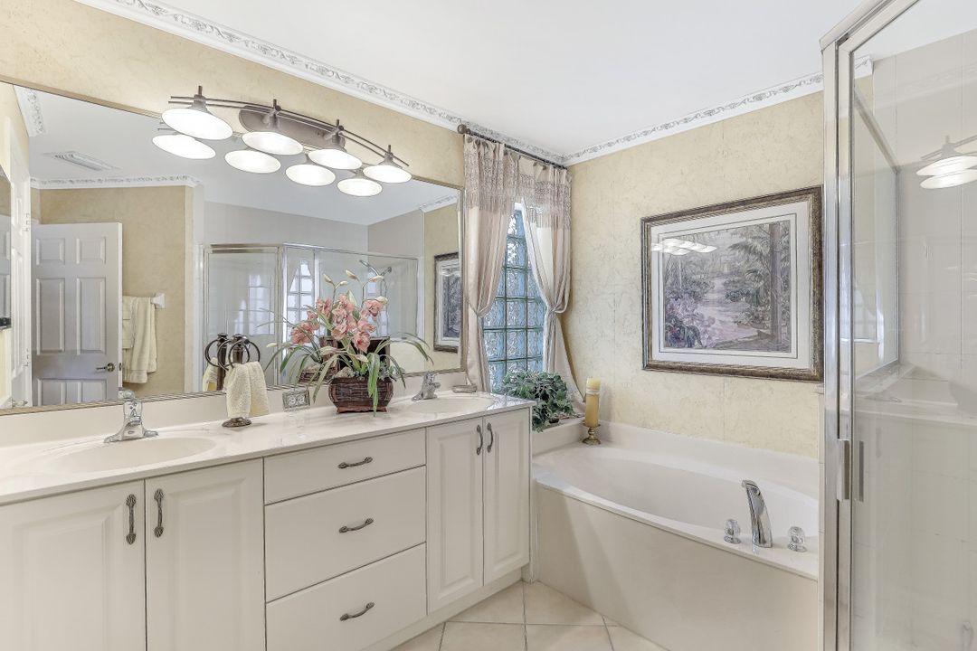 1758 Ribbon Fan Ln, Naples, FL 34119