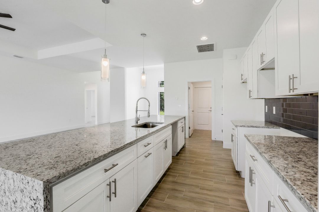 2900 51st St SW, Lehigh Acres, FL 33976