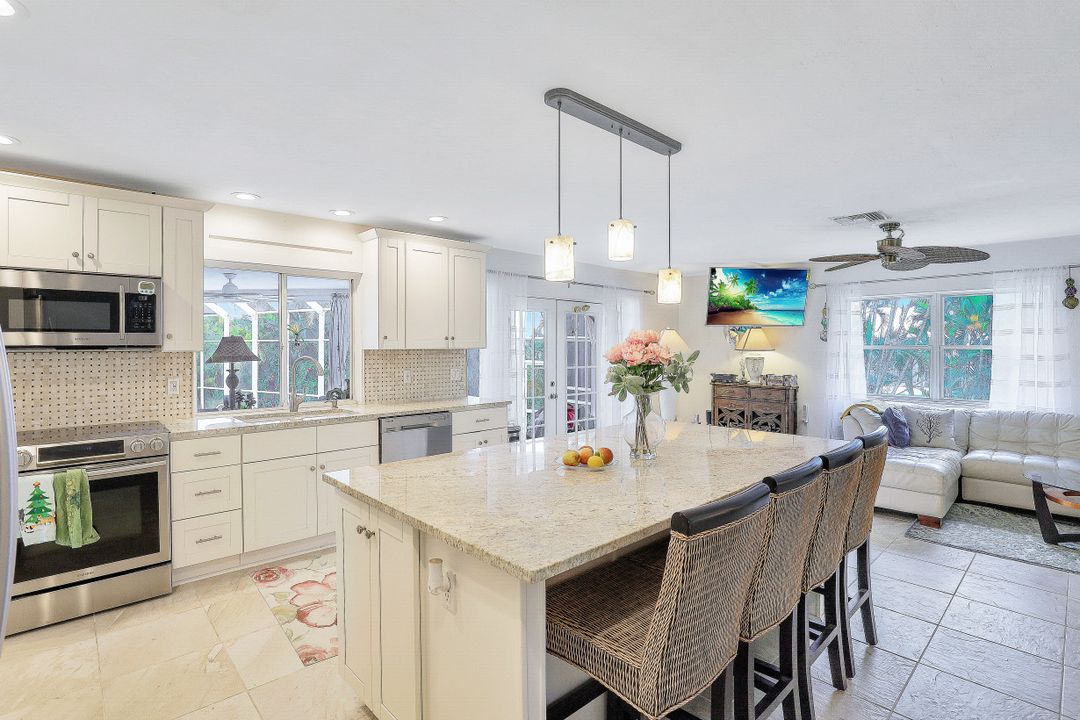 1570 Villa Ct, Marco Island, FL 34145