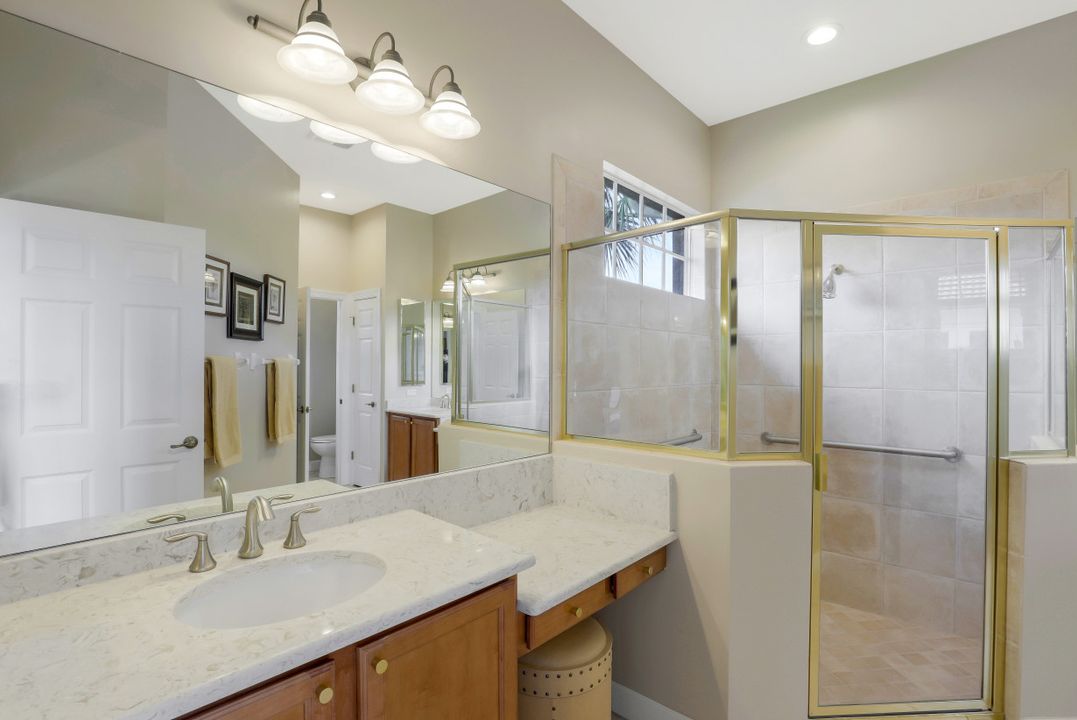 8902 Dartmoor Way, Fort Myers, FL 33908