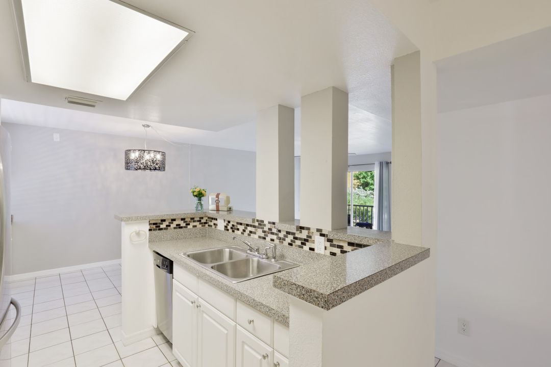 2366 E Mall Dr #205, Fort Myers, FL 33901