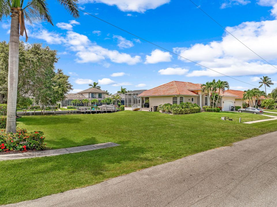 931 Ivory Ct, Marco Island, FL 34145