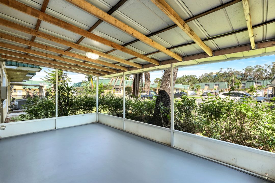 5860 Whiting Ct, Fort Myers, FL 33919