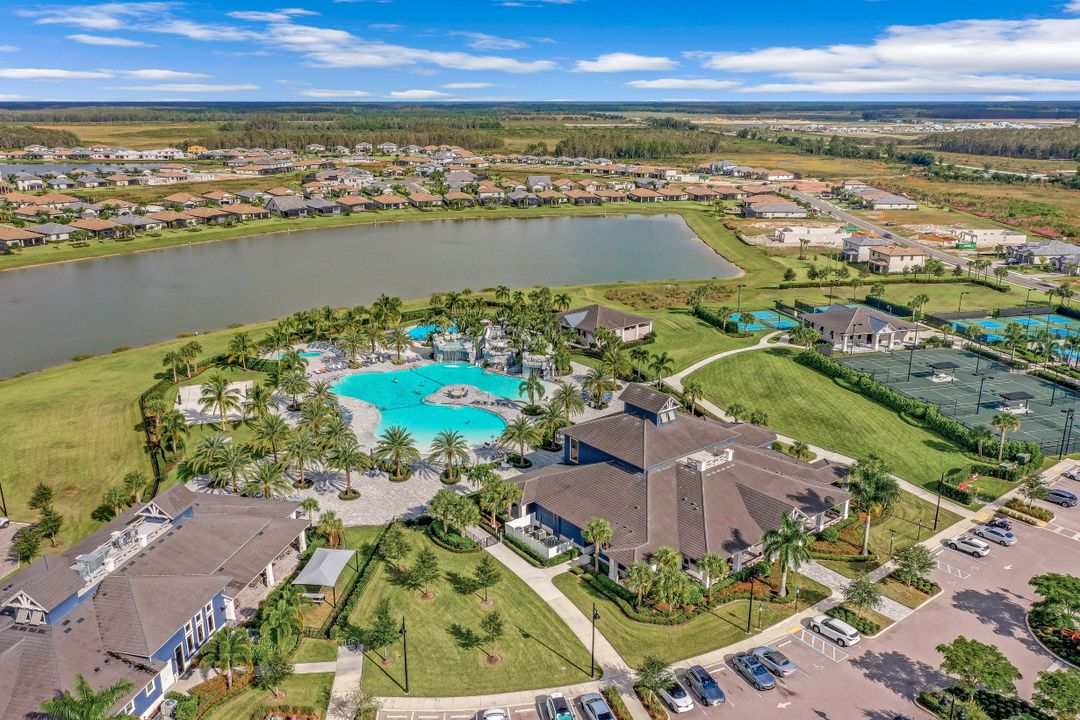 17441 Elkgrove Ln, Estero, FL 33928